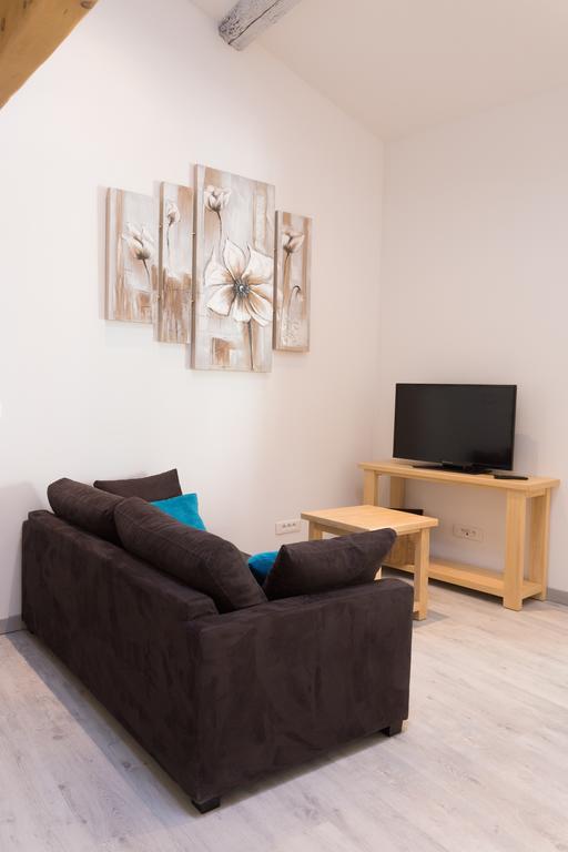 Ferienwohnung Grand Studio Republique LʼIsle-sur-la-Sorgue Exterior foto
